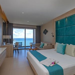 Deluxe Zimmer mit Kingsize-Bett